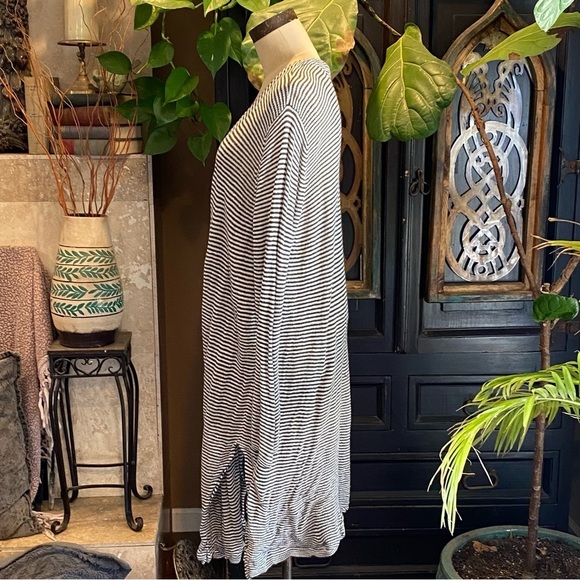 The Loft Thin Knit striped plus size duster cardigan. Sage green & cream. - Picture 3 of 13